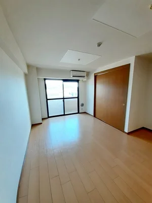 のマンスリーマンション・ウィークリーマンション「ＳＫＹ　ＭＡＮＳＩＯＮ 402・洋室(No.1458167)」メイン画像