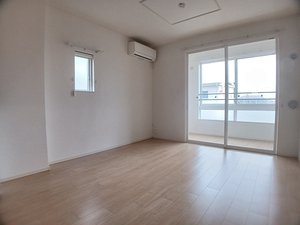 のマンスリーマンション・ウィークリーマンション「グラン・シャリオ 204・洋室(No.1458718)」メイン画像