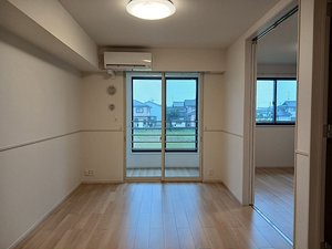 のマンスリーマンション・ウィークリーマンション「ウェルス　サン　イースト 202・洋室(No.1458832)」メイン画像