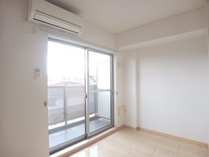 のマンスリーマンション・ウィークリーマンション「コート　アプルーバル　ネオ 302・洋室(No.1458900)」メイン画像