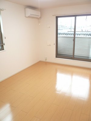 宮崎駅（宮崎県）のマンスリーマンション・ウィークリーマンション「セレーナ・みとよ　Ａ 201・洋室(No.1458971)」メイン画像