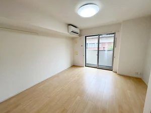 のマンスリーマンション・ウィークリーマンション「サウス　フォアフロント　Ⅰ 104・洋室(No.1459034)」メイン画像