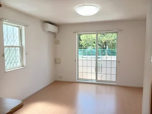 のマンスリーマンション・ウィークリーマンション「アンソレイユ　Ａ 101・洋室(No.1459265)」メイン画像
