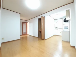 新屋駅（秋田県）のマンスリーマンション・ウィークリーマンション「グランシャリオ　トム 102・洋室(No.1459514)」メイン画像