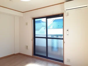 のマンスリーマンション・ウィークリーマンション「ヒラソル市川 203・洋室(No.1459570)」メイン画像
