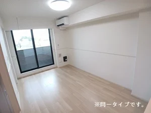 のマンスリーマンション・ウィークリーマンション「ヴェルデ・フレスコ 303・洋室(No.1460719)」メイン画像