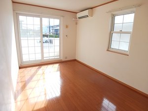 のマンスリーマンション・ウィークリーマンション「ガーデンヒルズＡ 104・洋室(No.1460853)」メイン画像