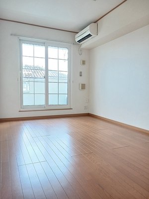 鳴門市のマンスリーマンション・ウィークリーマンション「ドゥ・プルミエール　Ｂ 202・洋室(No.1461197)」メイン画像