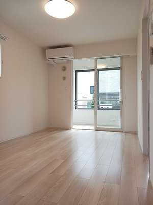 のマンスリーマンション・ウィークリーマンション「ローズベルⅠ 103・洋室(No.1461631)」メイン画像