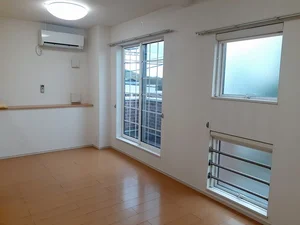 北佐久郡軽井沢町のマンスリーマンション・ウィークリーマンション「リーベ軽井沢ビラ 203・洋室(No.1462206)」メイン画像