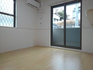 神奈川県のマンスリーマンション・ウィークリーマンション「アズール北寺尾Ⅱ 101・洋室(No.1462365)」メイン画像