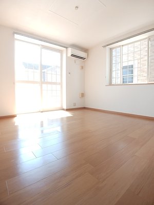 仲多度郡まんのう町のマンスリーマンション・ウィークリーマンション「プリムローズ 101・洋室(No.1462708)」メイン画像