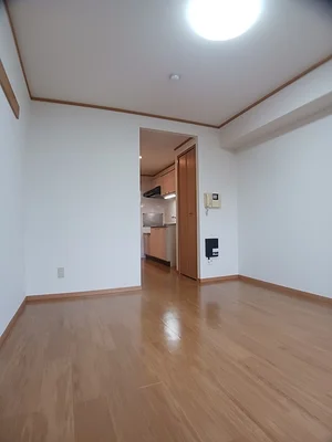 のマンスリーマンション・ウィークリーマンション「パークサイド砂山 402・洋室(No.1462809)」メイン画像