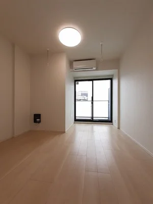 のマンスリーマンション・ウィークリーマンション「ジョリ　シャルマン 503・洋室(No.1463218)」メイン画像