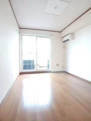 新潟県のマンスリーマンション・ウィークリーマンション「ヴィラ　グランデージ 102・洋室(No.1463279)」メイン画像