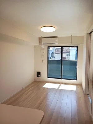 のマンスリーマンション・ウィークリーマンション「シャルマン　コリーヌ 202・洋室(No.1464074)」メイン画像