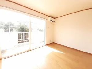 のマンスリーマンション・ウィークリーマンション「コーポクニモリミＡ 102・洋室(No.1464128)」メイン画像