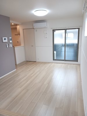 のマンスリーマンション・ウィークリーマンション「クライネル・ヴァルト 302・洋室(No.1464278)」メイン画像