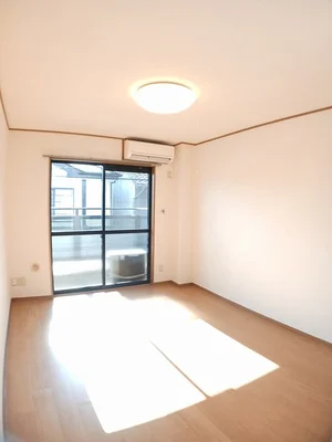 のマンスリーマンション・ウィークリーマンション「カリーノ・ハウス　Ｂ 202・洋室(No.1464493)」メイン画像
