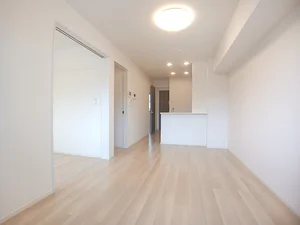 のマンスリーマンション・ウィークリーマンション「レザンヒル　上の原 202・洋室(No.1465628)」メイン画像