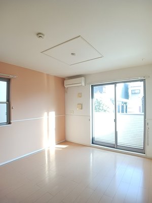 のマンスリーマンション・ウィークリーマンション「ル　ノアⅠ 103・洋室(No.1465948)」メイン画像