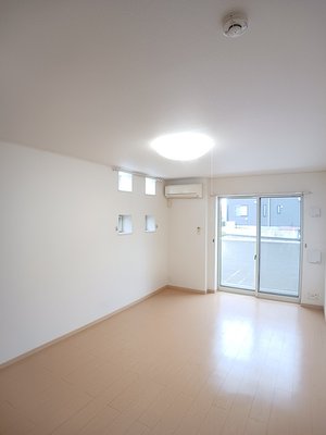 香川県のマンスリーマンション・ウィークリーマンション「リュミエール 101・洋室(No.1466010)」メイン画像