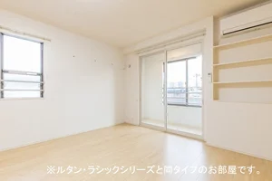 のマンスリーマンション・ウィークリーマンション「レヨン・ド・ルミエール津島 201・洋室(No.1466935)」メイン画像