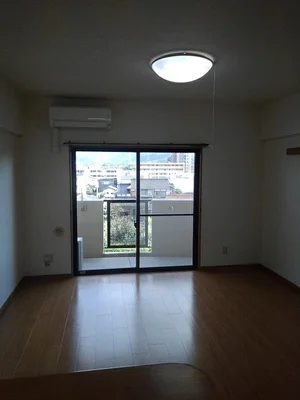 山口市のマンスリーマンション・ウィークリーマンション「シャン・ド・フレーズⅡ 406・洋室(No.1466995)」メイン画像