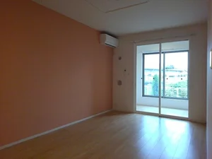 のマンスリーマンション・ウィークリーマンション「Ａｍａｚｉｎｇ　ＳｑｕａｒｅＢ 102・洋室(No.1467250)」メイン画像