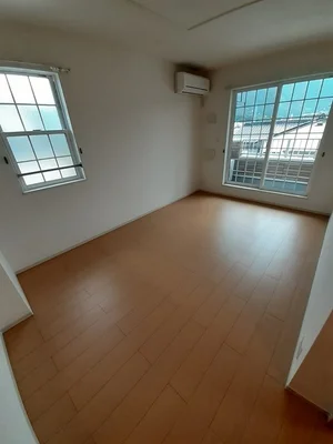新居浜市のマンスリーマンション・ウィークリーマンション「イリーデ・カーサⅢ 201・洋室(No.1467303)」メイン画像