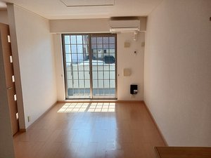 のマンスリーマンション・ウィークリーマンション「蔵　弐 101・洋室(No.1467848)」メイン画像