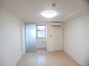 のマンスリーマンション・ウィークリーマンション「スタジオーネ　ソーレ 102・洋室(No.1467857)」メイン画像