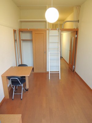 のマンスリーマンション・ウィークリーマンション「レオパレストラディショナル 111(No.1468412)」メイン画像