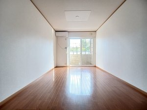 のマンスリーマンション・ウィークリーマンション「メルヴェイユー・レイメイ 104・洋室(No.1468493)」メイン画像