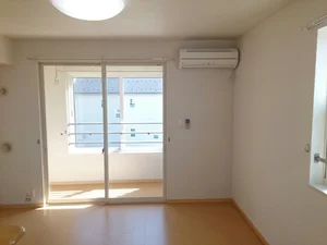 河北郡内灘町のマンスリーマンション・ウィークリーマンション「メゾン　ラ・メール 202・洋室(No.1468537)」メイン画像