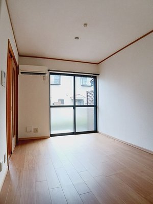 のマンスリーマンション・ウィークリーマンション「Ｒｉｖｅｒ　Ｉｓｌａｎｄ　Ⅰ 105・洋室(No.1468721)」メイン画像