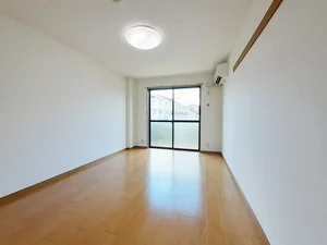 のマンスリーマンション・ウィークリーマンション「エトワール・ハスバⅡ 103・洋室(No.1469475)」メイン画像