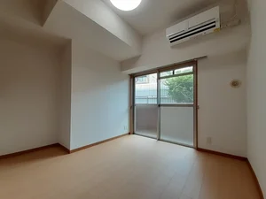 福岡市中央区のマンスリーマンション・ウィークリーマンション「ルネス六本松 203・洋室(No.1469477)」メイン画像