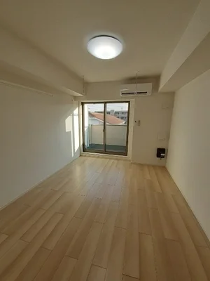 のマンスリーマンション・ウィークリーマンション「コリーヌ　ソレイユ　Ⅱ 302・洋室(No.1469660)」メイン画像
