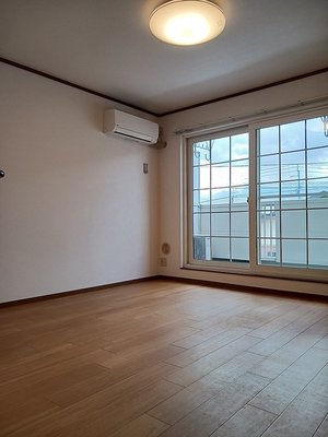 平井駅（愛媛県）のマンスリーマンション・ウィークリーマンション「バーシア南梅本Ｂ 201・洋室(No.1470149)」メイン画像