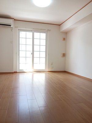 板野郡松茂町のマンスリーマンション・ウィークリーマンション「トレスアールヴォレ　Ａ 103・洋室(No.1471191)」メイン画像