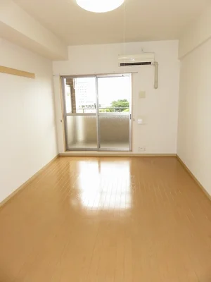 大分県のマンスリーマンション・ウィークリーマンション「いろは大翔舘 502・洋室(No.1471691)」メイン画像