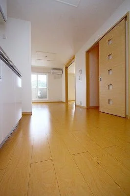 のマンスリーマンション・ウィークリーマンション「ヴェルジュ．Ｓ２ 202・洋室(No.1471692)」メイン画像