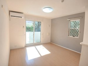 のマンスリーマンション・ウィークリーマンション「サンライズ霞　Ⅰ 106・洋室(No.1472114)」メイン画像