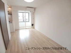 のマンスリーマンション・ウィークリーマンション「カーサ　福岡　Ⅰ 202・洋室(No.1472385)」メイン画像