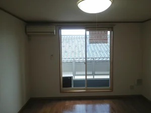 白山市のマンスリーマンション・ウィークリーマンション「エクラ駿Ⅰ 204・洋室(No.1473065)」メイン画像