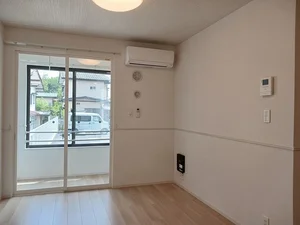 のマンスリーマンション・ウィークリーマンション「ライトガーデン 102・洋室(No.1473545)」メイン画像