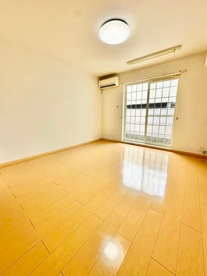 大阪府のマンスリーマンション・ウィークリーマンション「エレガンシア・ユキ 101・洋室(No.1473703)」メイン画像