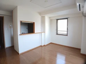 のマンスリーマンション・ウィークリーマンション「パラッツォ津島 201・洋室(No.1474340)」メイン画像
