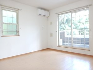 のマンスリーマンション・ウィークリーマンション「クローヴＢ棟 202・洋室(No.1474880)」メイン画像